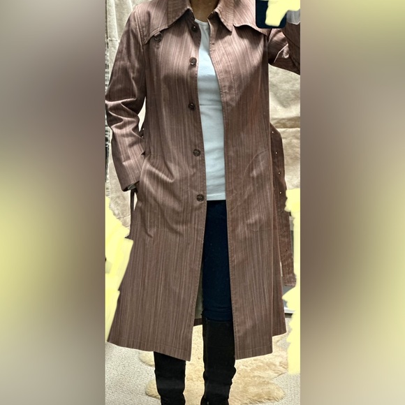 Cole Hann Country coat Size 8 Colour Adobe Stripe. Very good condition. - Picture 4 of 7